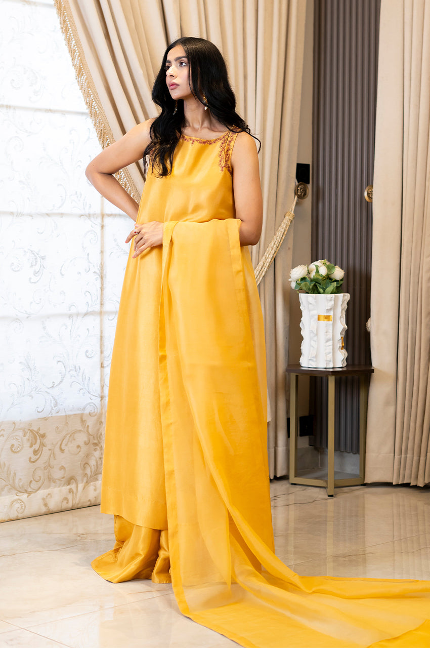 Liyaana From Nizka By Nida Rehan RTW Solids Silk 2 Piece Suit Golden Aura - Festive Collection