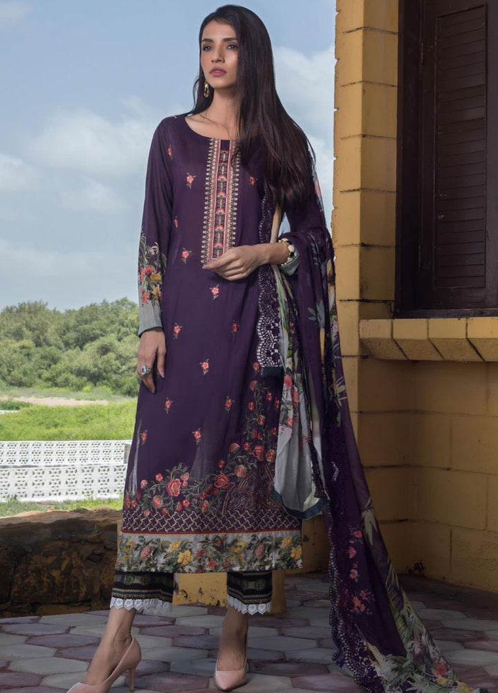 Regalia Textiles Embroidered Lawn Suits Unstitched 3 Piece RG21IN D-05 - Summer Collection