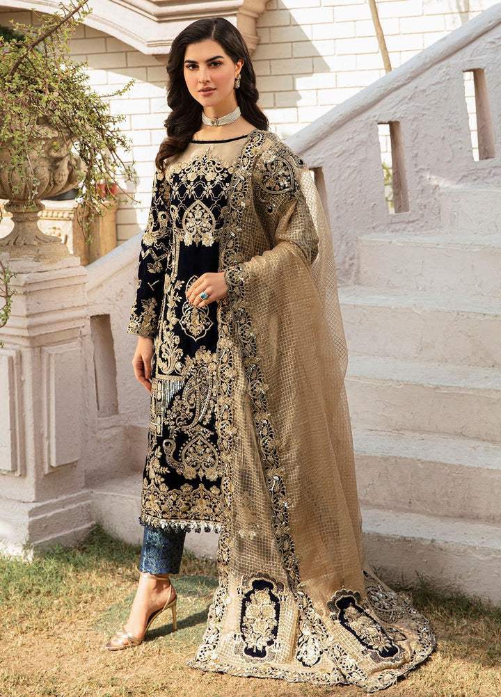 De Velour By Imrozia Premium Embroidered Velvet Suits Unstitched 3 Piece IMP22DV I.V-09 Amour - Luxury Collection