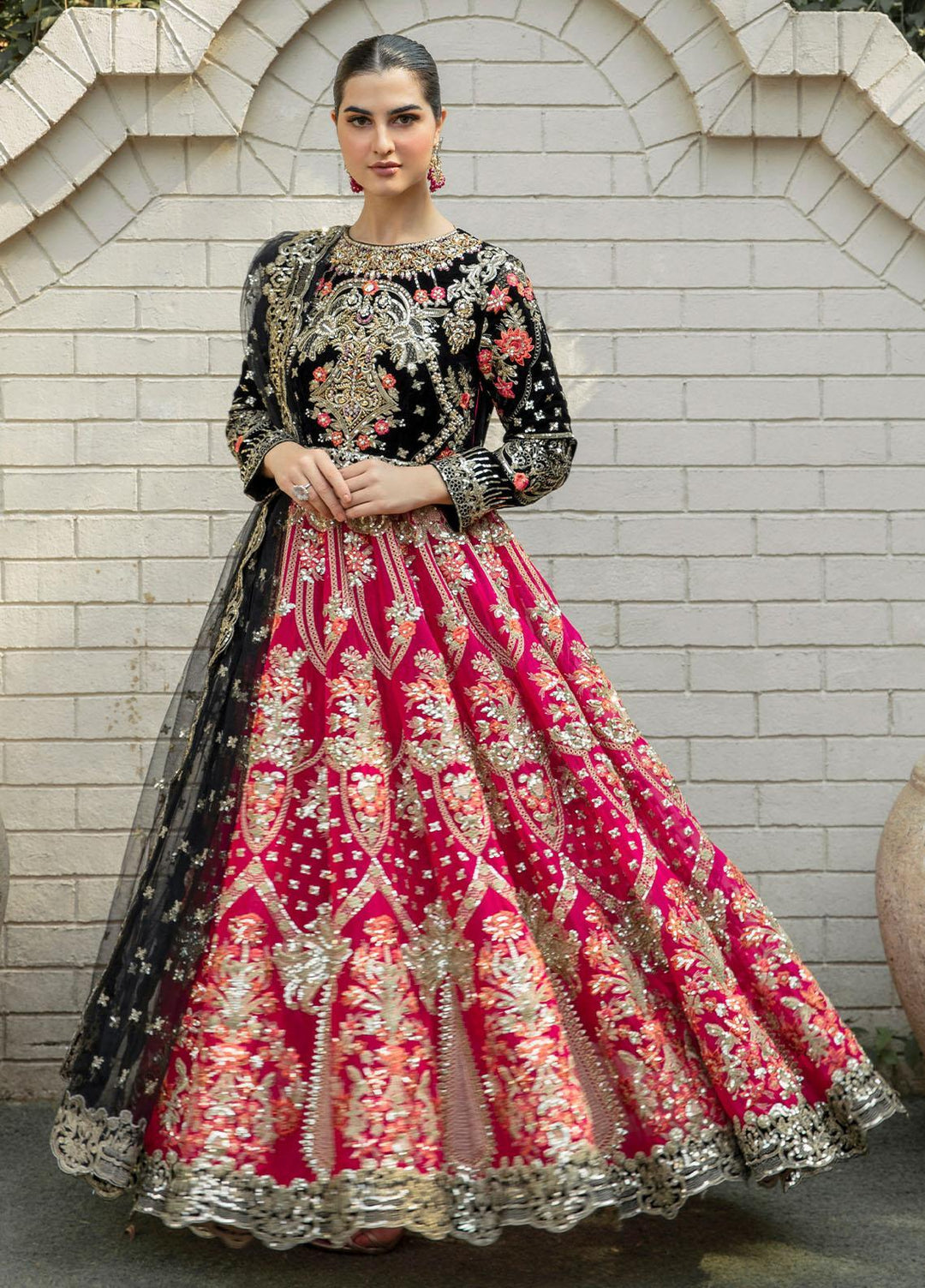 De Velour By Imrozia Premium Embroidered Velvet Suits Unstitched 3 Piece IMP22DV I.V-12 Sphene - Luxury Collection