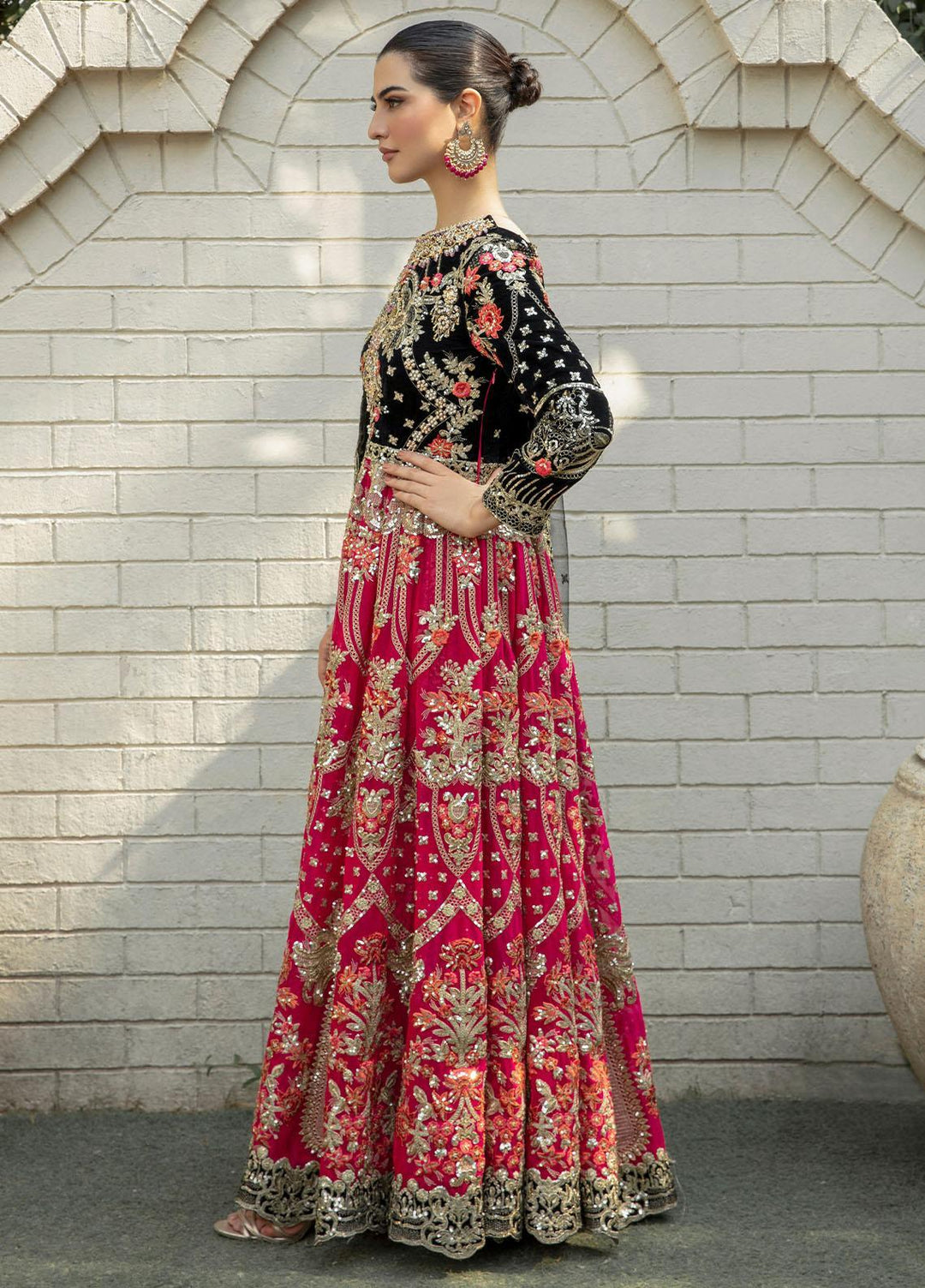 De Velour By Imrozia Premium Embroidered Velvet Suits Unstitched 3 Piece IMP22DV I.V-12 Sphene - Luxury Collection