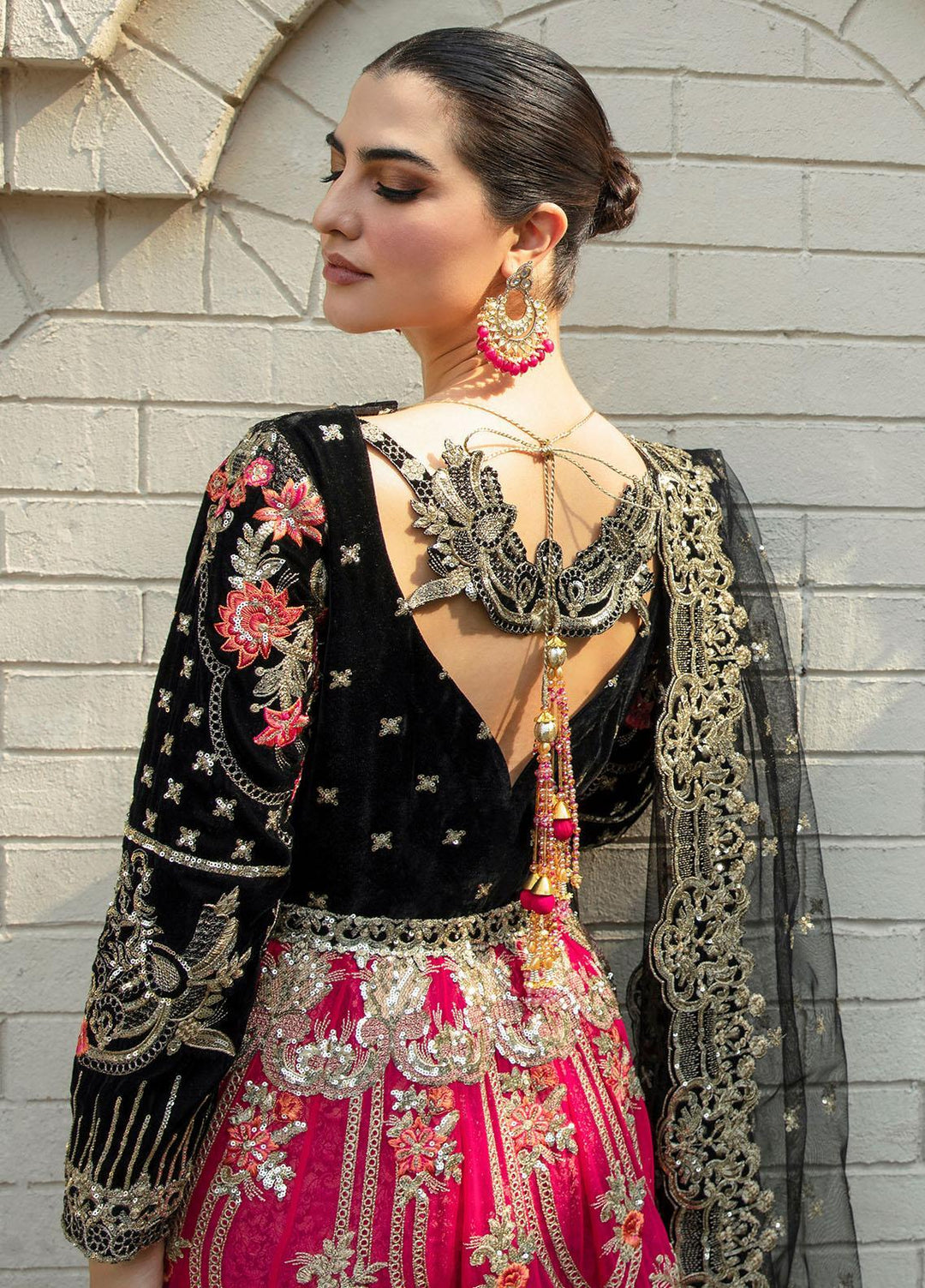 De Velour By Imrozia Premium Embroidered Velvet Suits Unstitched 3 Piece IMP22DV I.V-12 Sphene - Luxury Collection