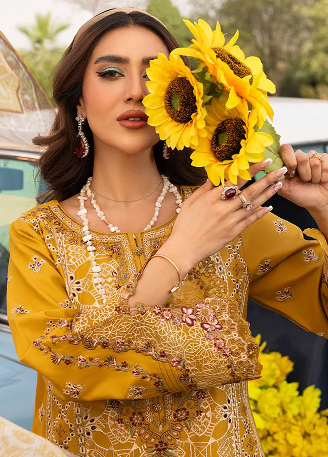 Imrozia Premium Pret Embroidered Cotton 3 Piece Suit IP-125 Hina