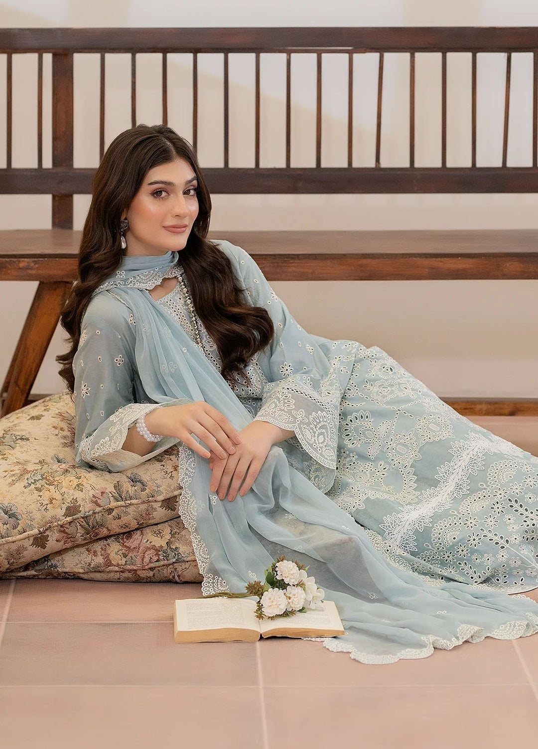 Imrozia Premium Pret Embroidered Lawn 3 Piece Suit IP-136 Tabeer