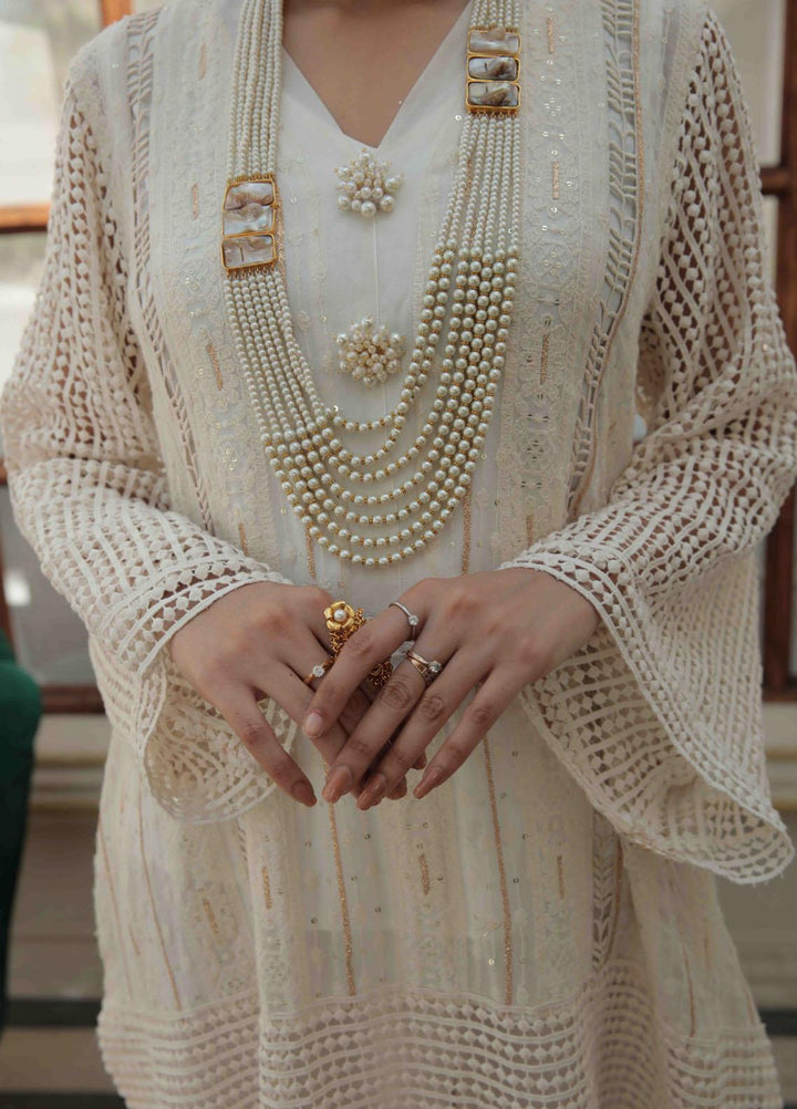 Mehak Yaqoob Ready to Wear Luxury Chiffon 3 Piece Suit 05 Whitley- Pearl white