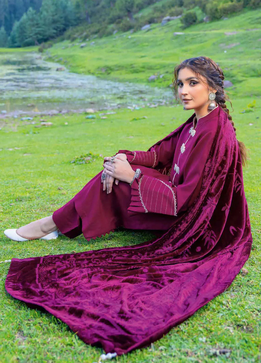 Insia By Riaz Arts Embroidered Wool Suit Unstitched 3 Piece RA24I D-06 - Winter Collection