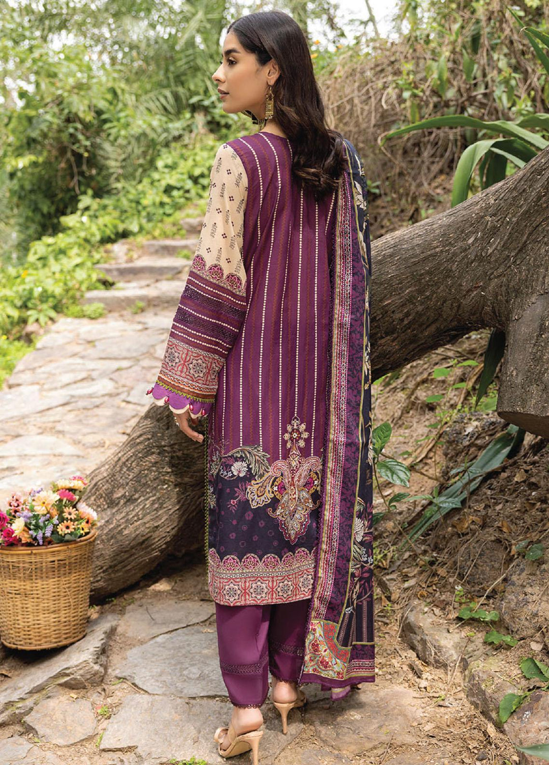 Iris By Humdum Embroidered Lawn Suits Unstitched 3 Piece HD23I D-09 - Summer Collection