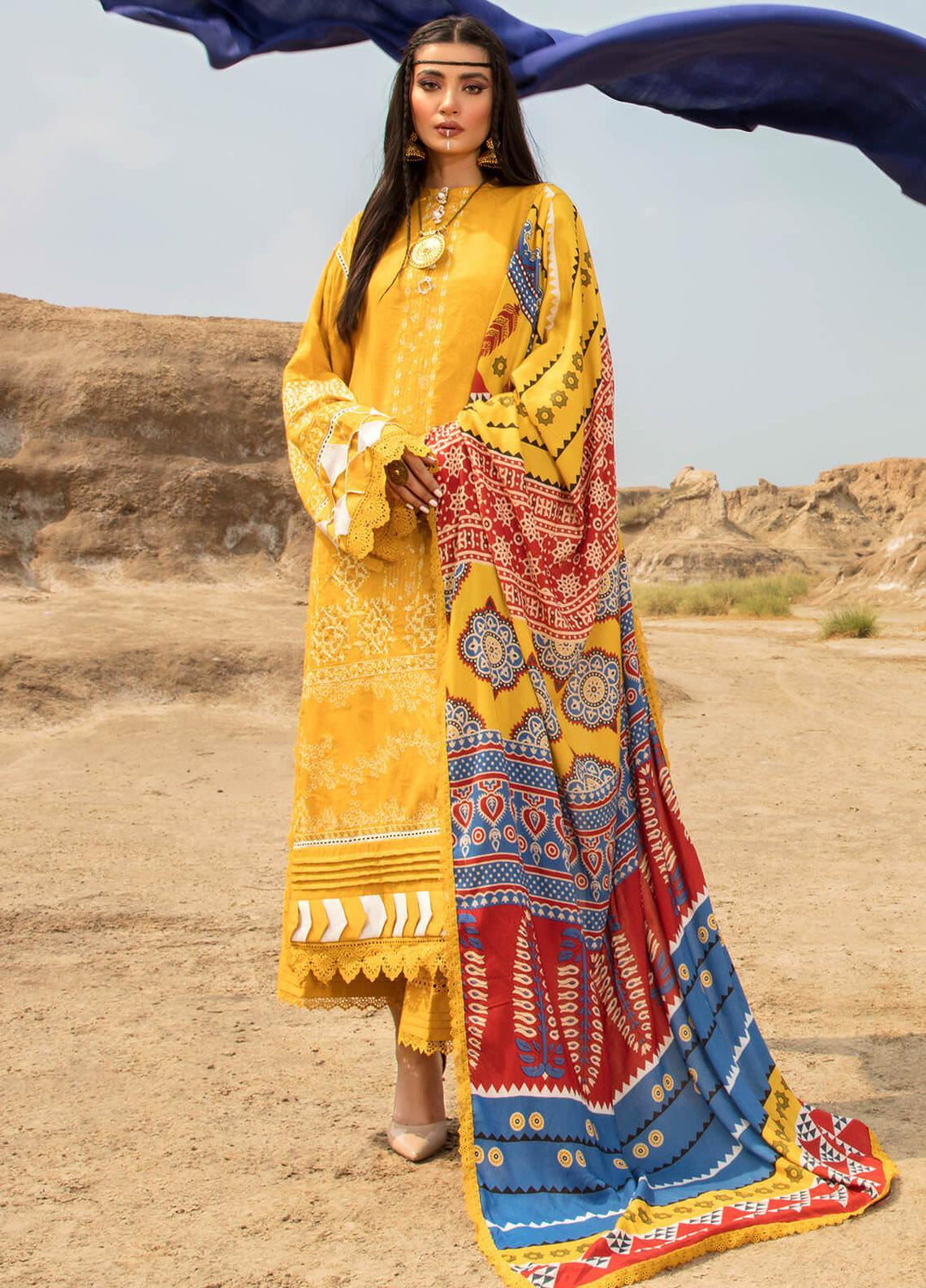 Ittehad Textiles Embroidered Jacquard Suits Unstitched 3 Piece IT21WP 01 HAMUR ISI - Winter Collection