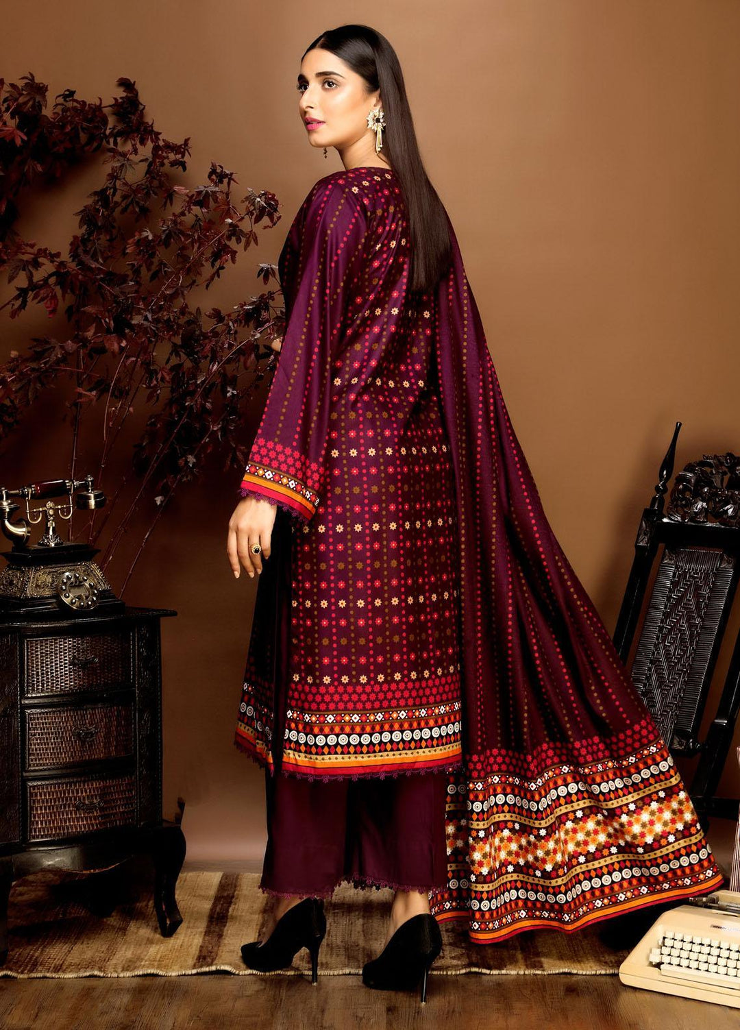 Ittehad Textiles Printed Linen Suits Unstitched 3 Piece IT21PL LF-GN-21704A - Winter Collection