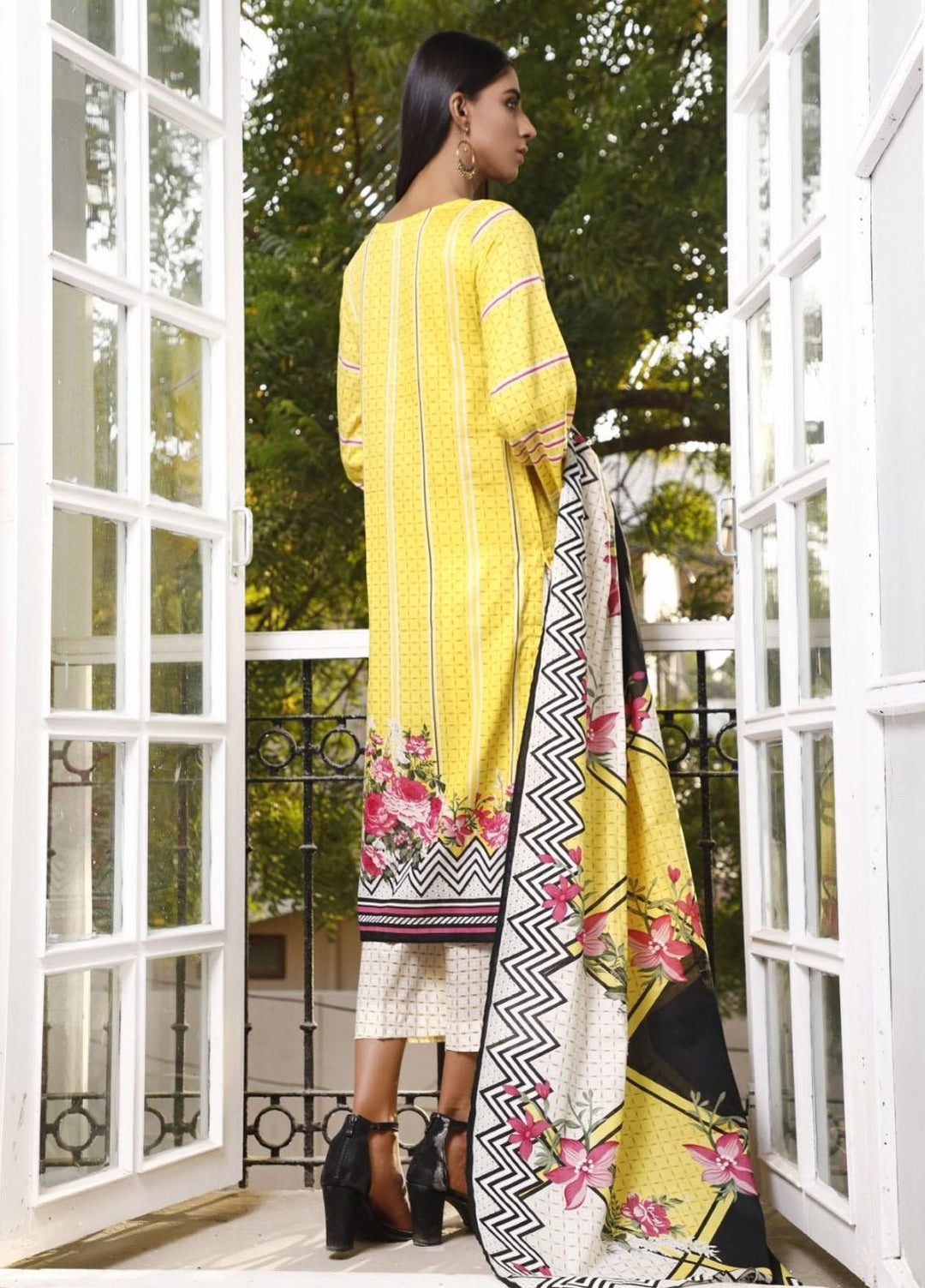 Ittehad Textiles Printed Lawn Suits Unstitched 3 Piece IT21CL LF-CL-21106A - Summer Collection