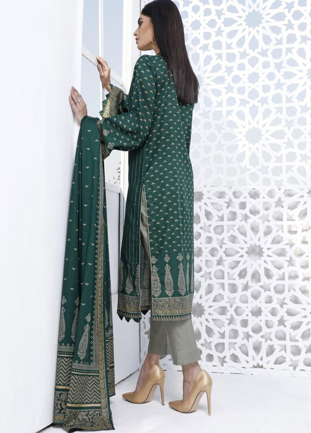 Ittehad Textiles Printed Lawn Suits Unstitched 3 Piece IT21CL LF-CL-21108B - Summer Collection