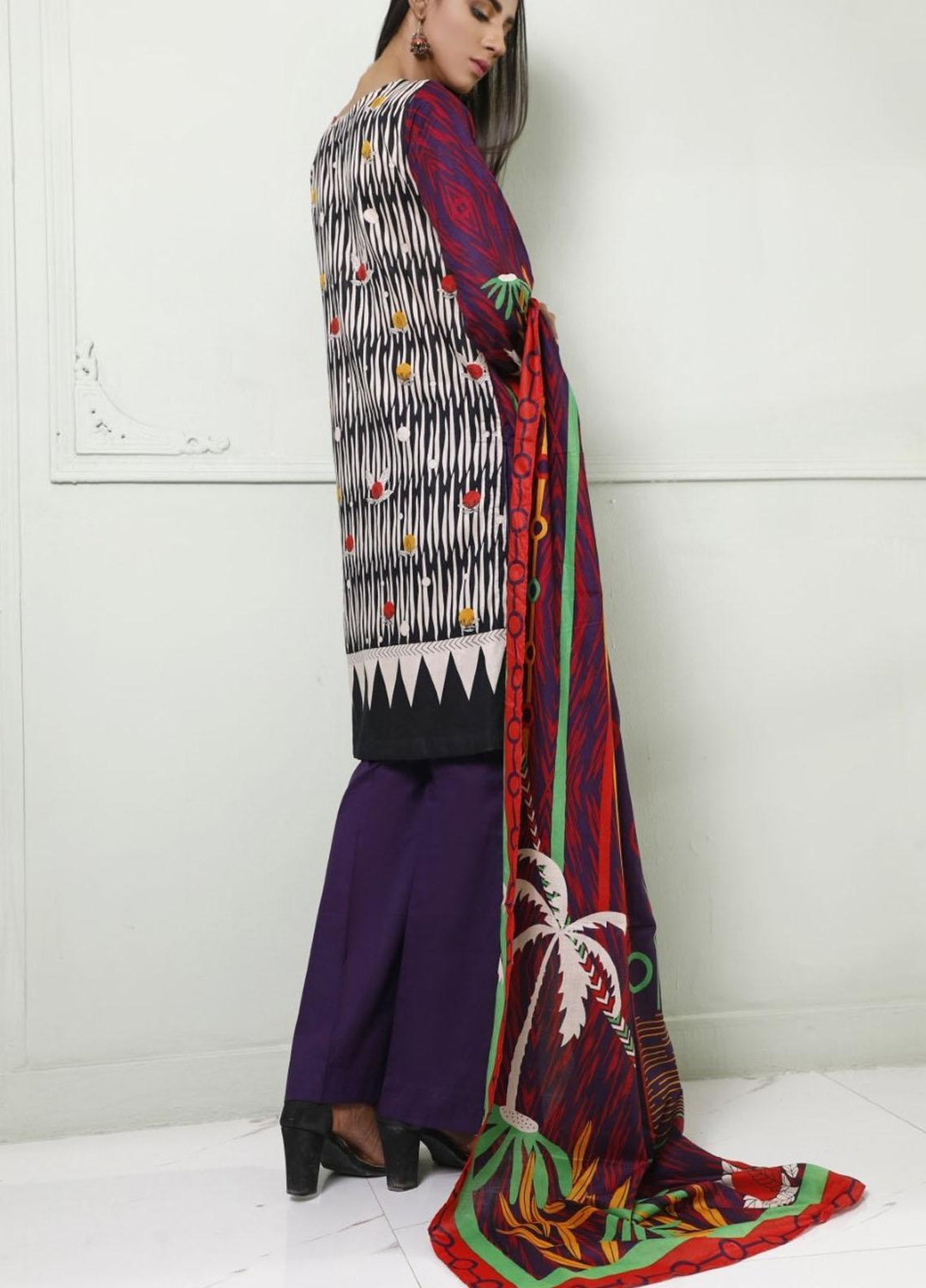 Ittehad Textiles Printed Lawn Suits Unstitched 3 Piece IT21CL LF-CL-21116A - Summer Collection