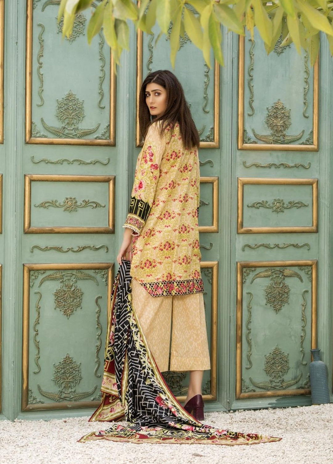 Ittehad Textiles Printed Lawn Suits Unstitched 3 Piece IT21CL LF-CL-21123A - Summer Collection