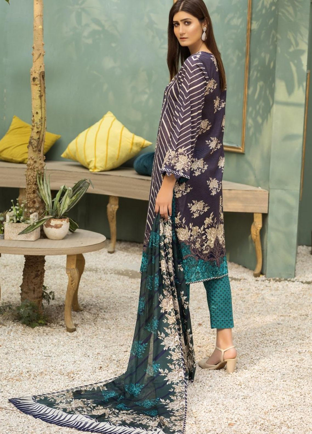 Ittehad Textiles Printed Lawn Suits Unstitched 3 Piece IT21CL LF-CL-21134B - Summer Collection