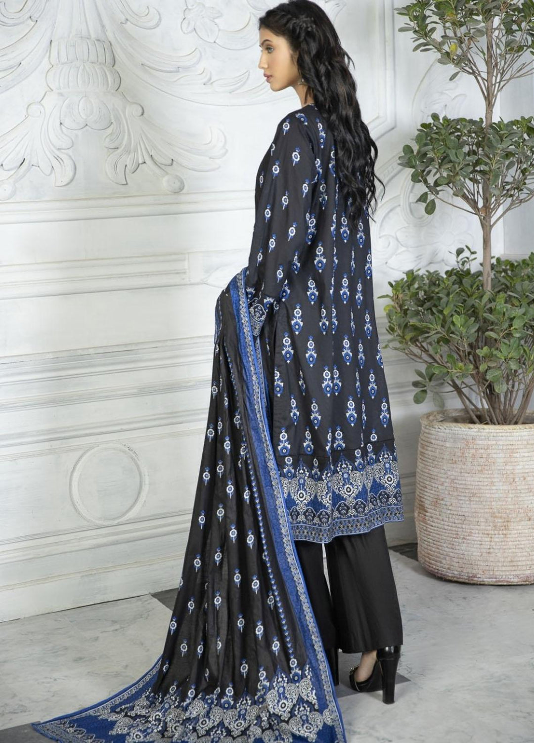 Crystal By Ittehad Textiles Printed Lawn Suits Unstitched 3 Piece ITD21C 21152C - Summer Collection