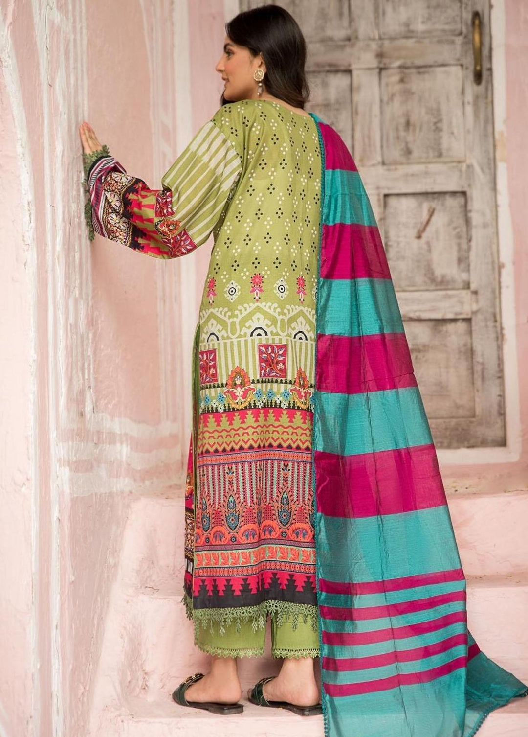 Ittehad Textiles Printed Lawn Suits Unstitched 3 Piece ITD22-S2 LF-DP2-2218 - Summer Collection