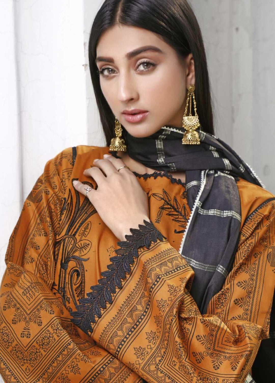 Ittehad Textiles Embroidered Lawn Suits Unstitched 3 Piece IT21EL ITE-ARCE - Summer Collection