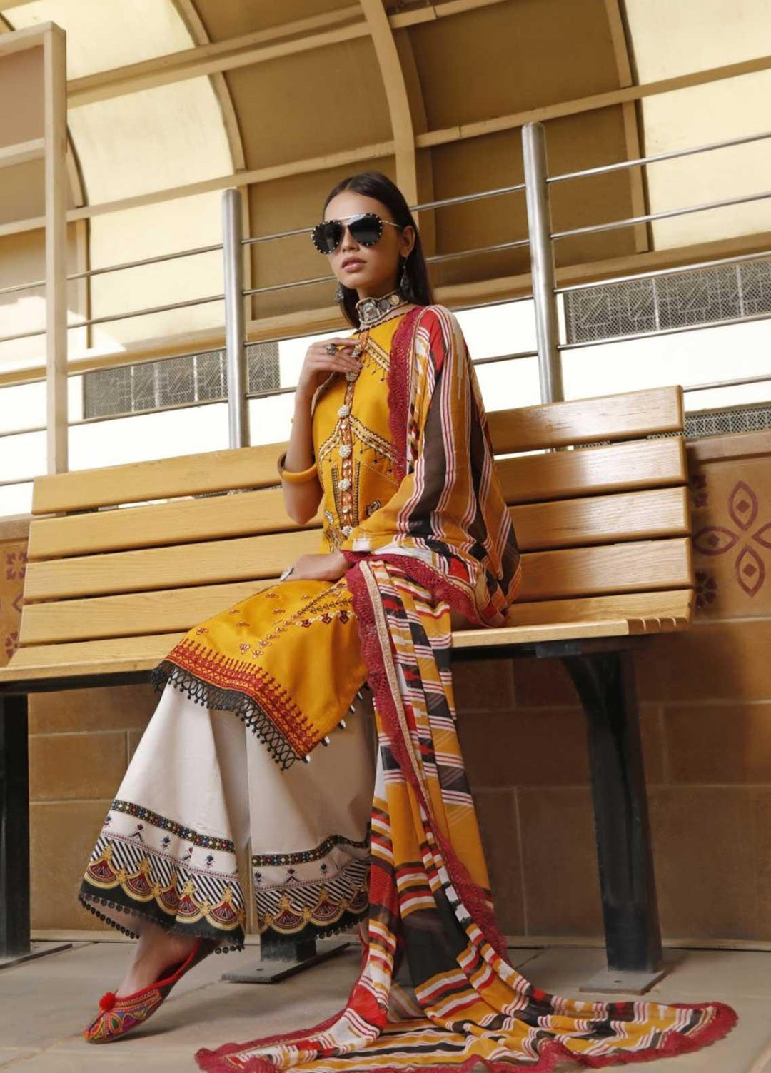 Ittehad Textiles Embroidered Lawn Suits Unstitched 3 Piece IT21EL ITE-HERMOSA - Summer Collection