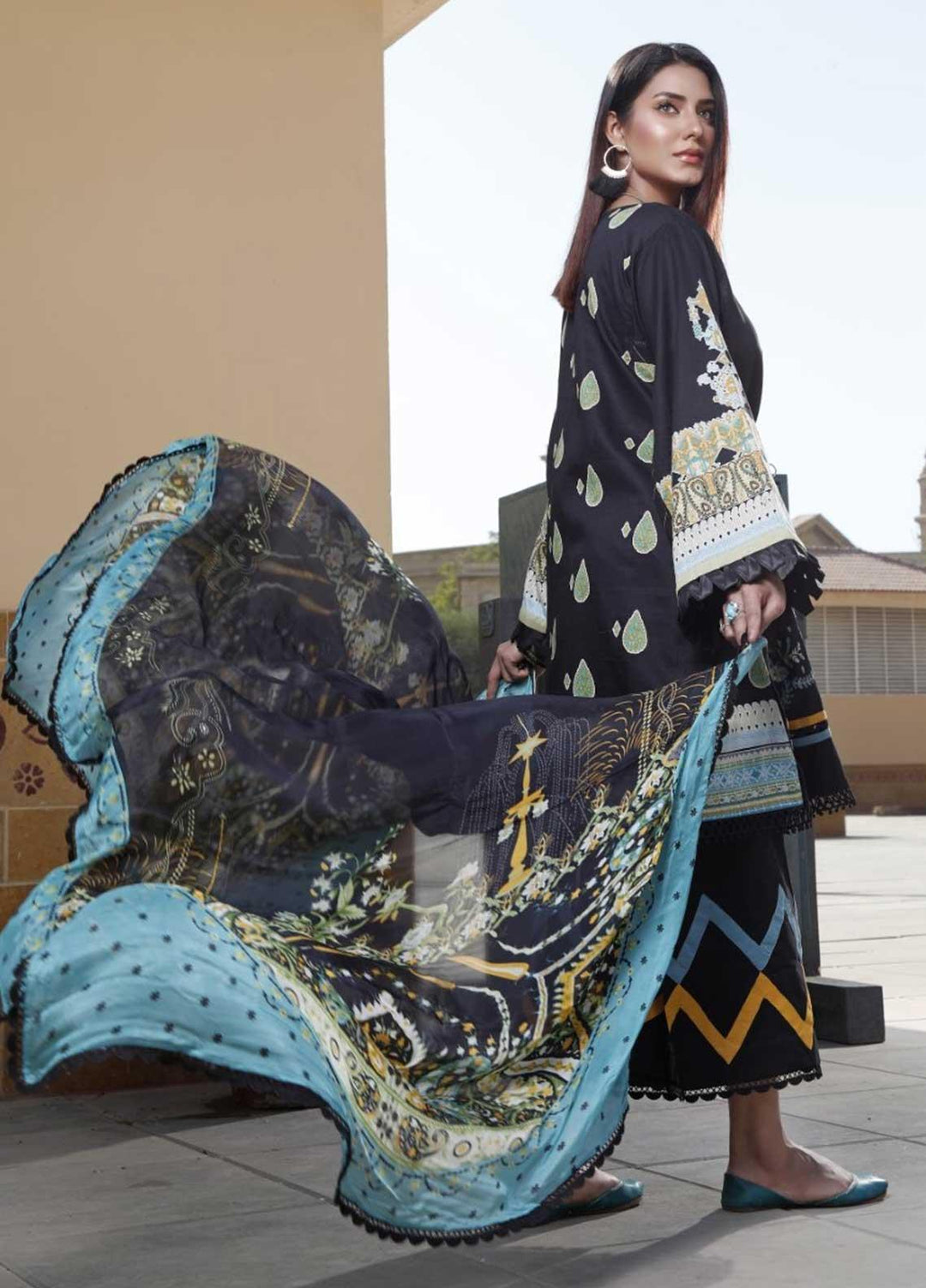 Ittehad Textiles Embroidered Lawn Suits Unstitched 3 Piece IT21EL ITE-OSCURO - Summer Collection