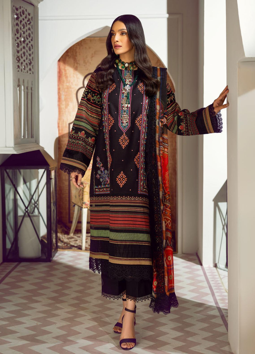 Ittehad Textiles Embroidered Lawn Suits Unstitched 3 Piece ITD22PS LF-EP1-2201 - Premium Collection