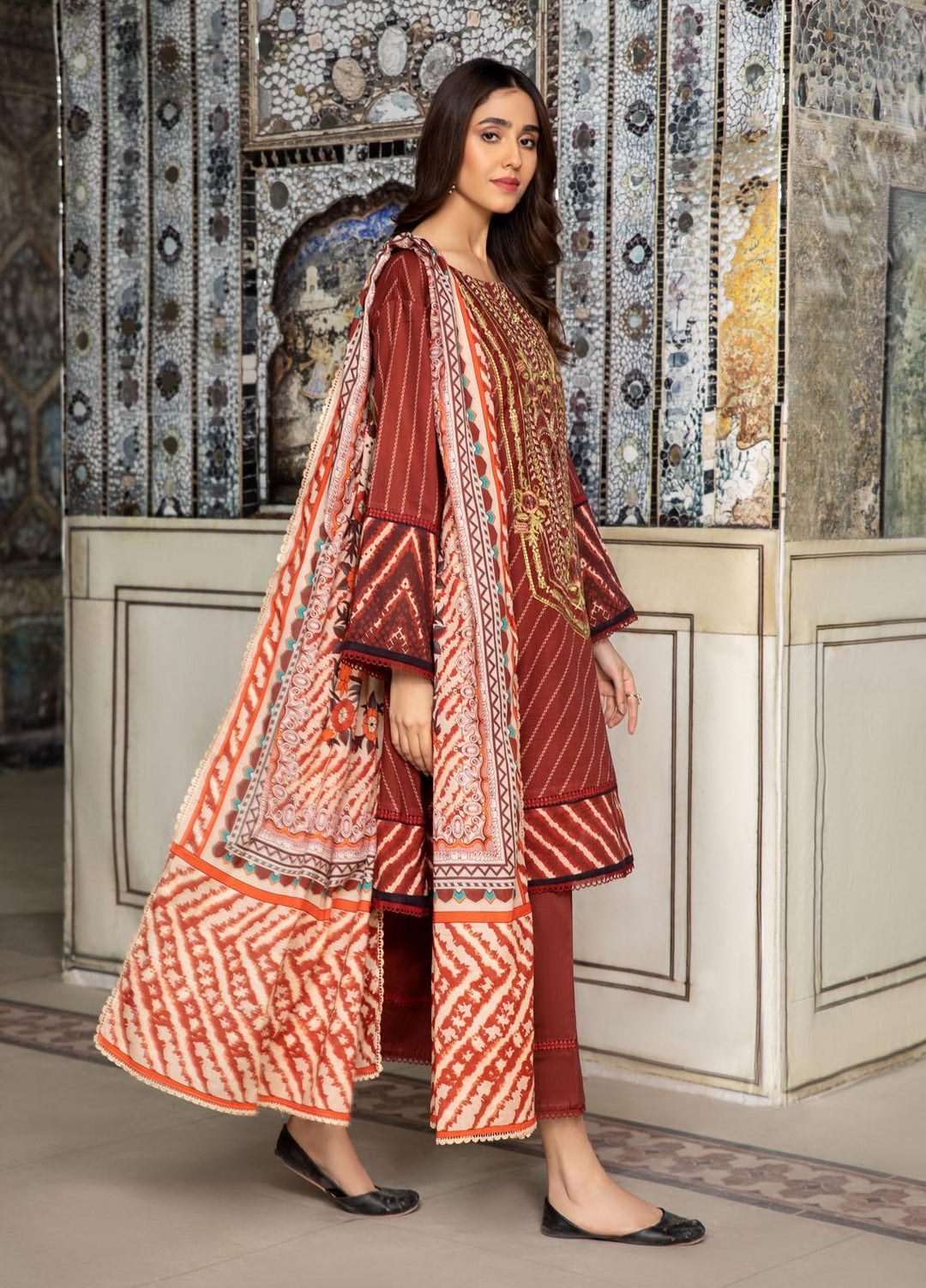 Ittehad Textiles Embroidered Lawn Suits Unstitched 3 Piece IT22SL-2 LF-EB2-2216 - Summer Collection