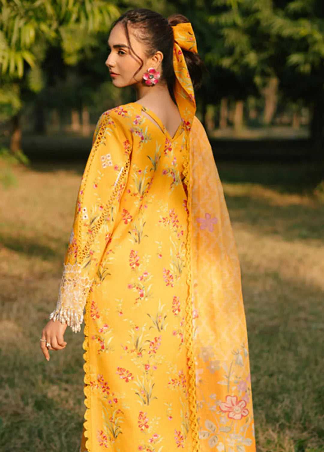 Ivy Bloom by Parishay Embroidered Lawn Suit Unstitched 3 Piece PR25IB IVY-01 - Summer Collection