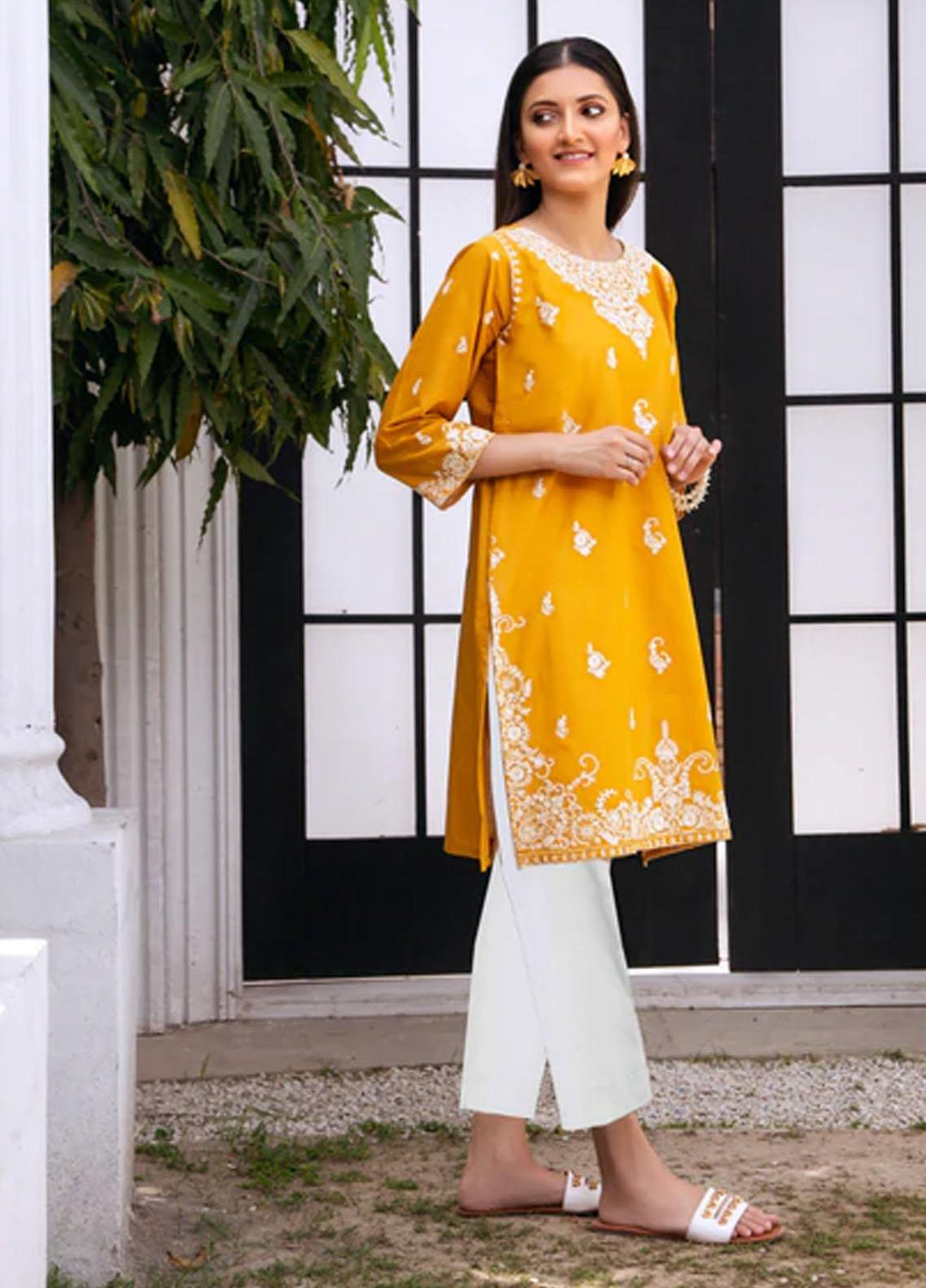 Resham Ghar Casual Pret Embroidered Cotton 2 Piece Suit RG22INP INFC-01
