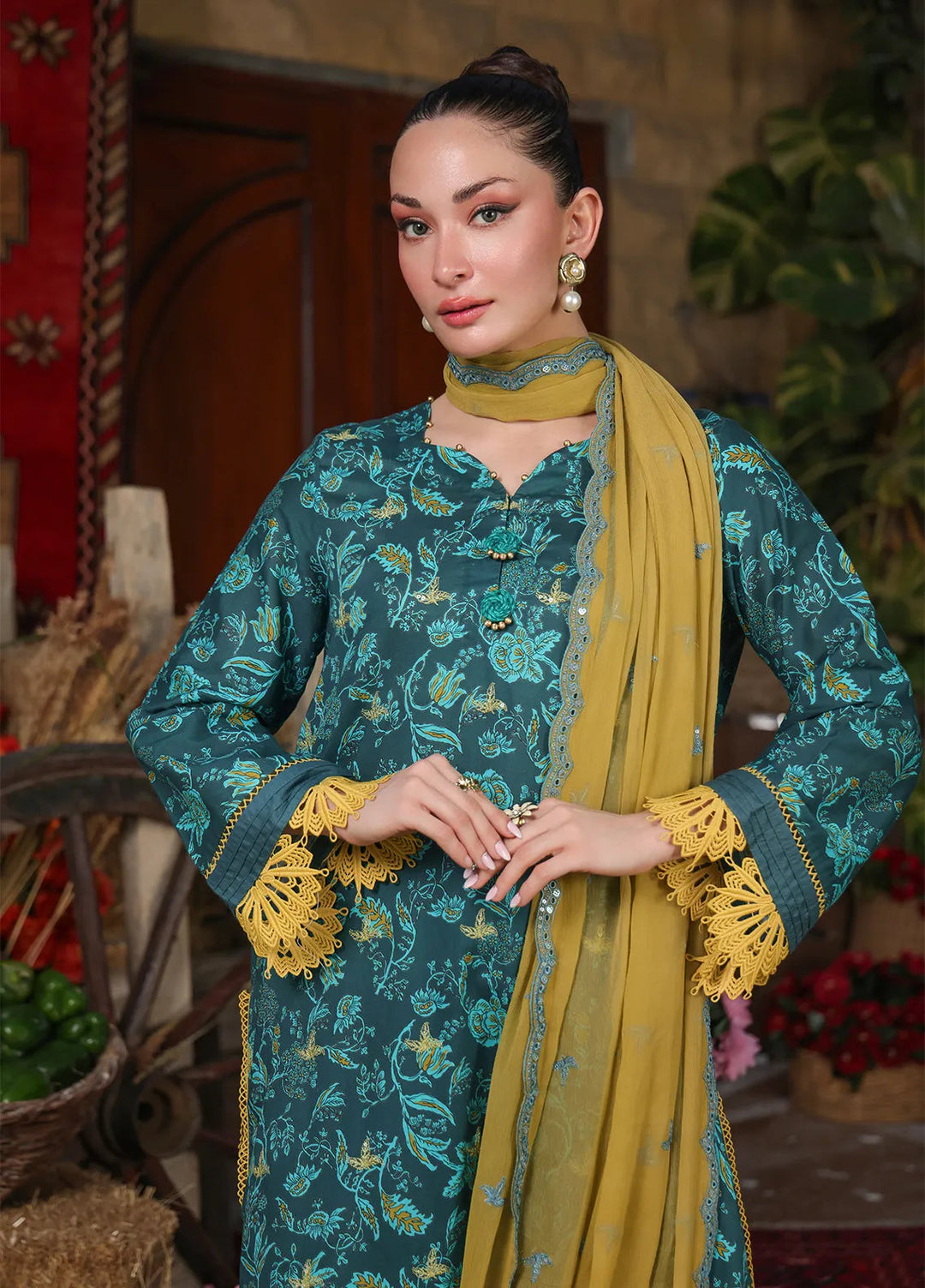 Izel by Salitex Embroidered Cambric Suits Unstitched 3 Piece SUNW6PE012UT - Fall Collection