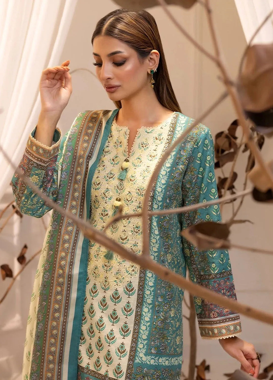 Izel by Salitex Embroidered Khaddar Suit Unstitched 3 Piece SUN24IZ SUNW6PE017UT - Winter Collection