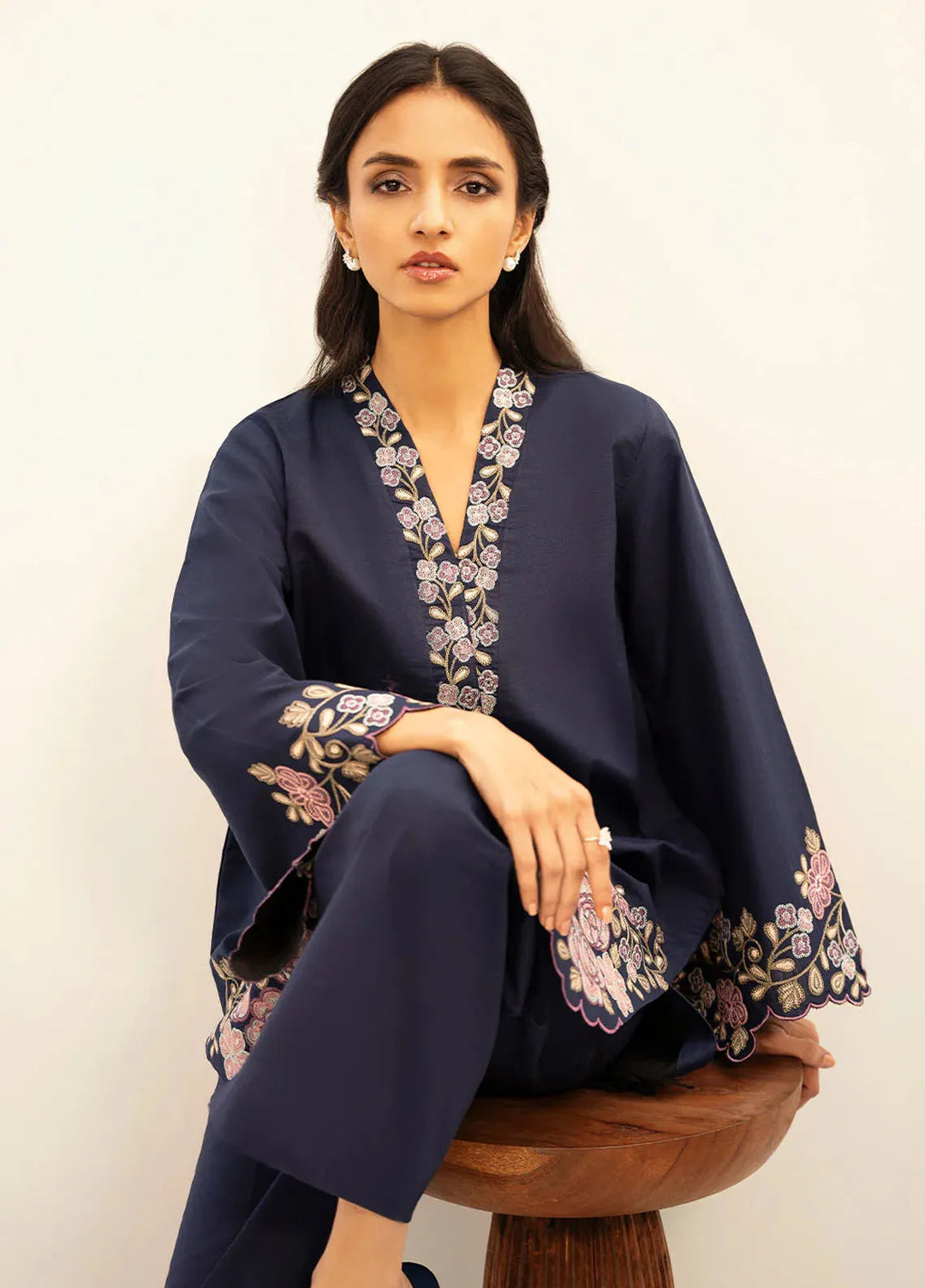 Izel Pret Embroidered Slub Lawn 2 Piece Suit Calyx