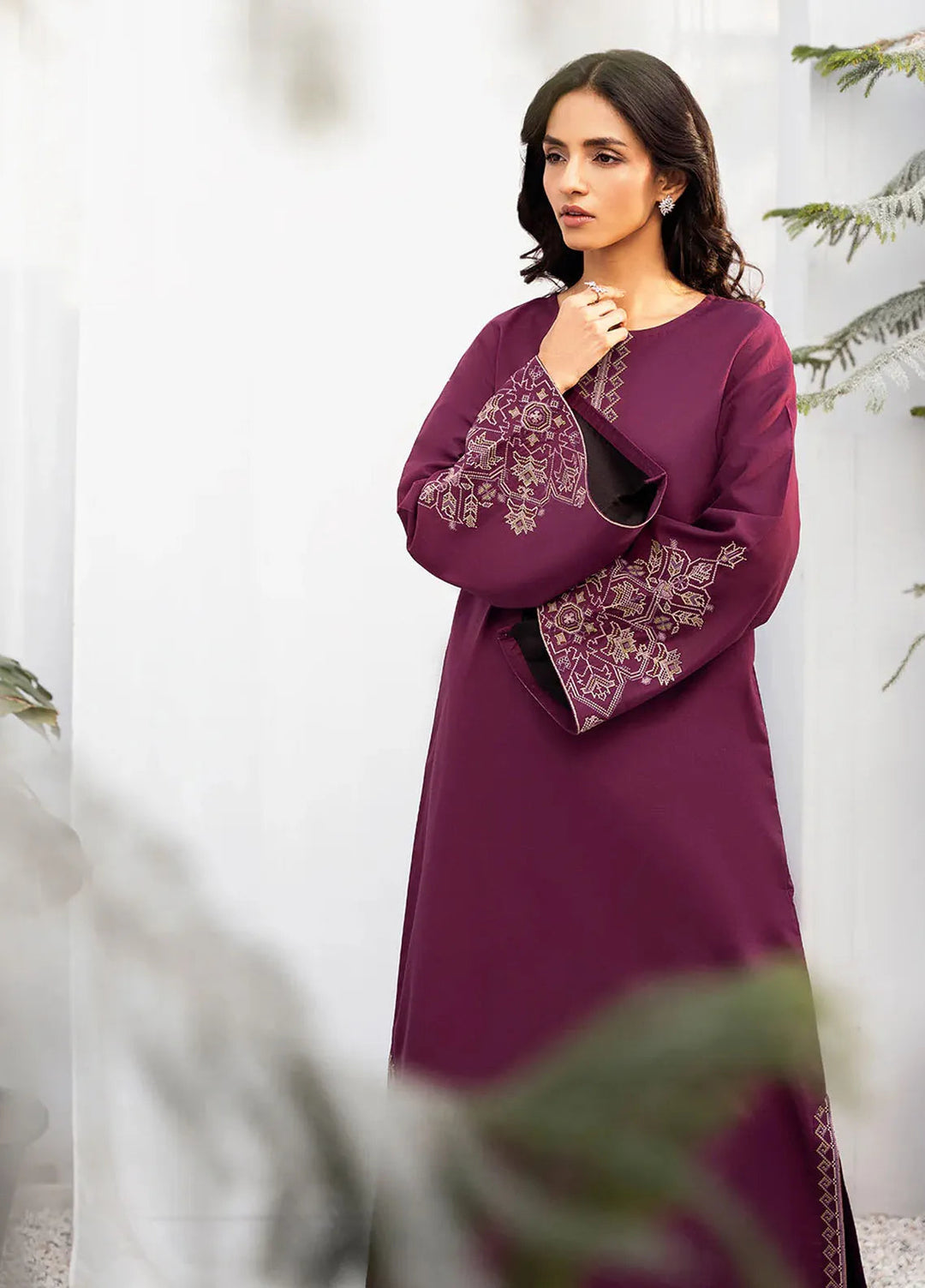 Izel Pret Embroidered Slub Lawn 2 Piece Suit Celesse