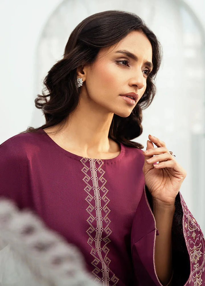 Izel Pret Embroidered Slub Lawn 2 Piece Suit Celesse