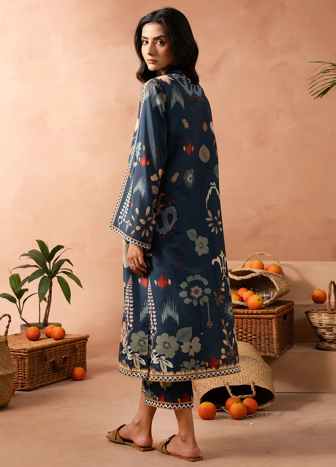 Izel Pret Printed Lawn 2 Piece Suit Eira