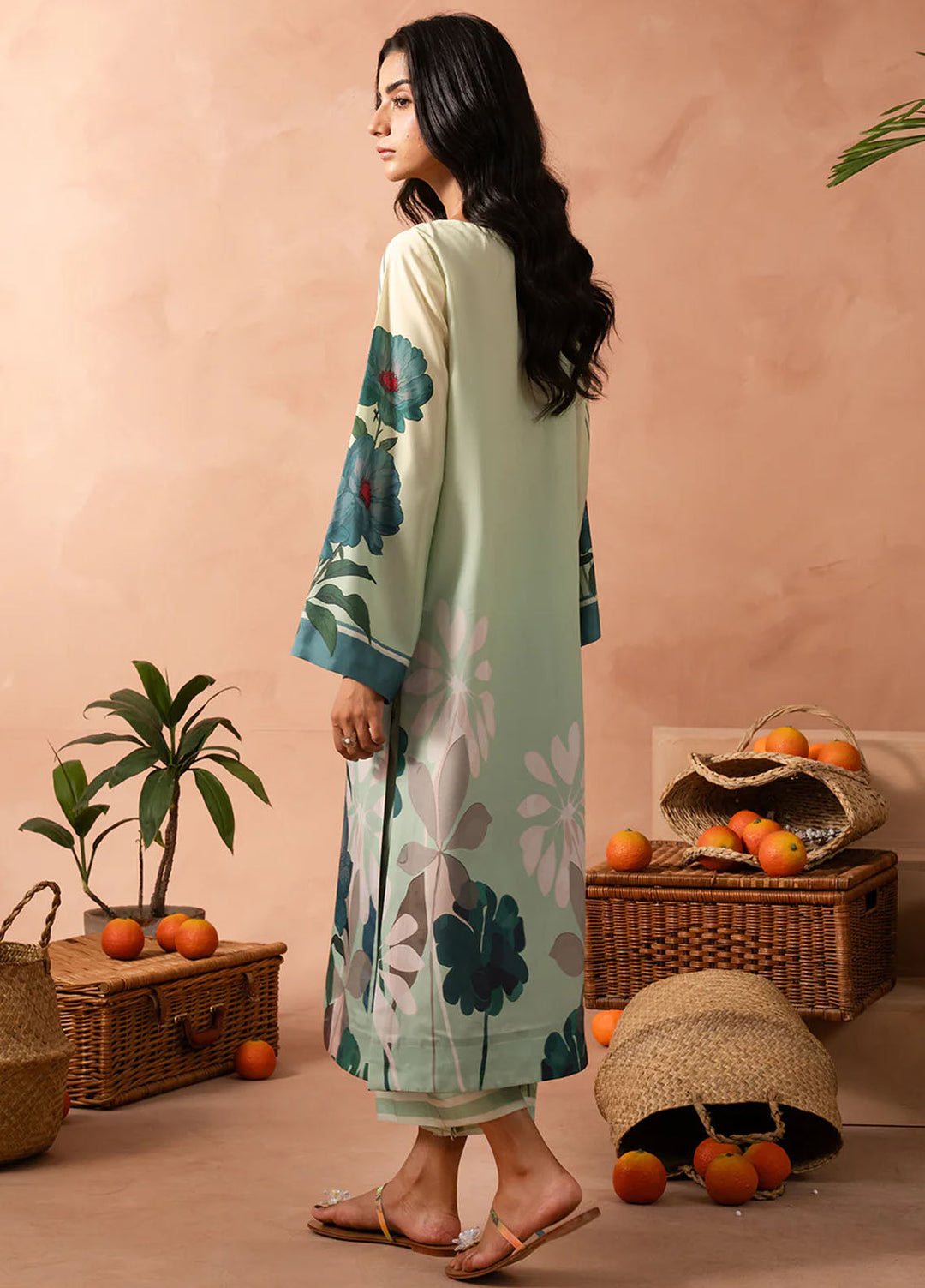 Izel Pret Printed Lawn 2 Piece Suit Flicker