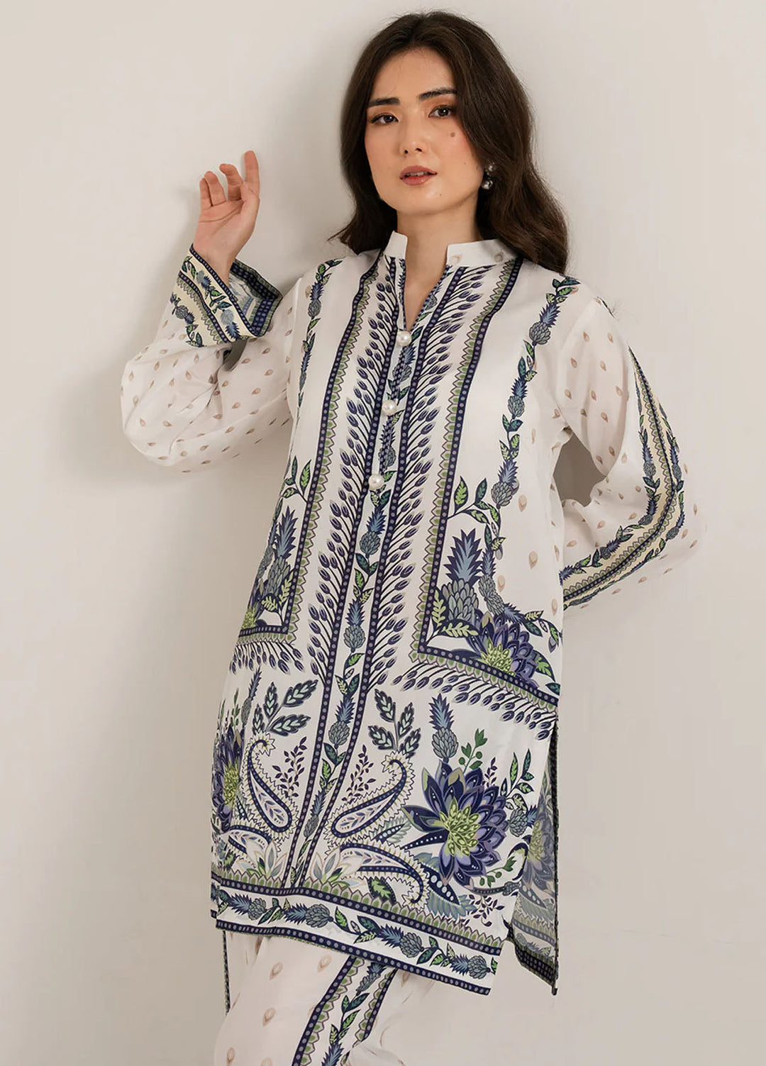 Izel Pret Printed Lawn 2 Piece Suit Floret