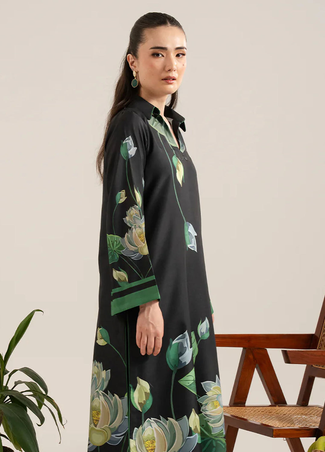Izel Pret Printed Lawn 2 Piece Suit Haze