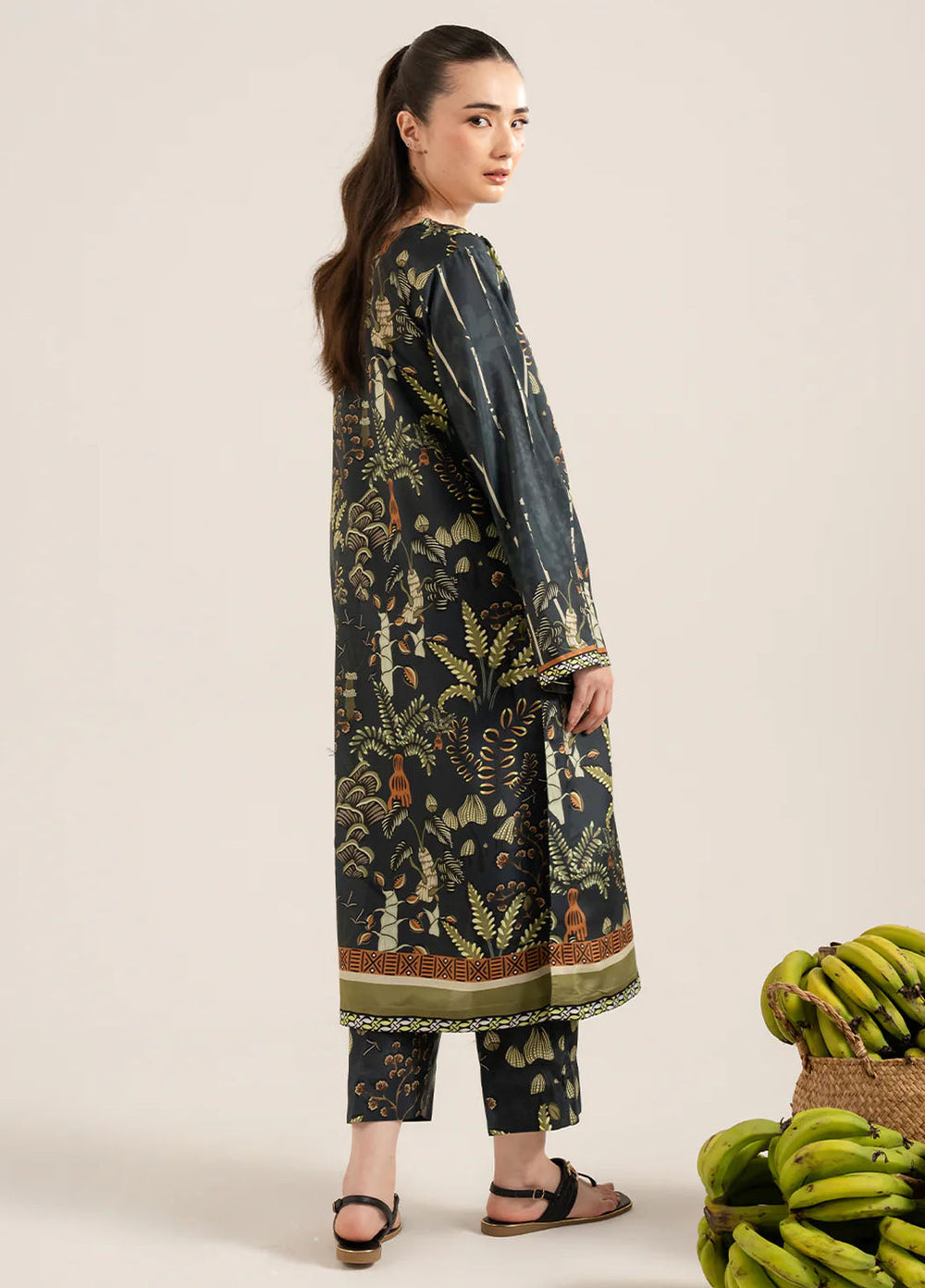 Izel Pret Printed Lawn 2 Piece Suit Miren