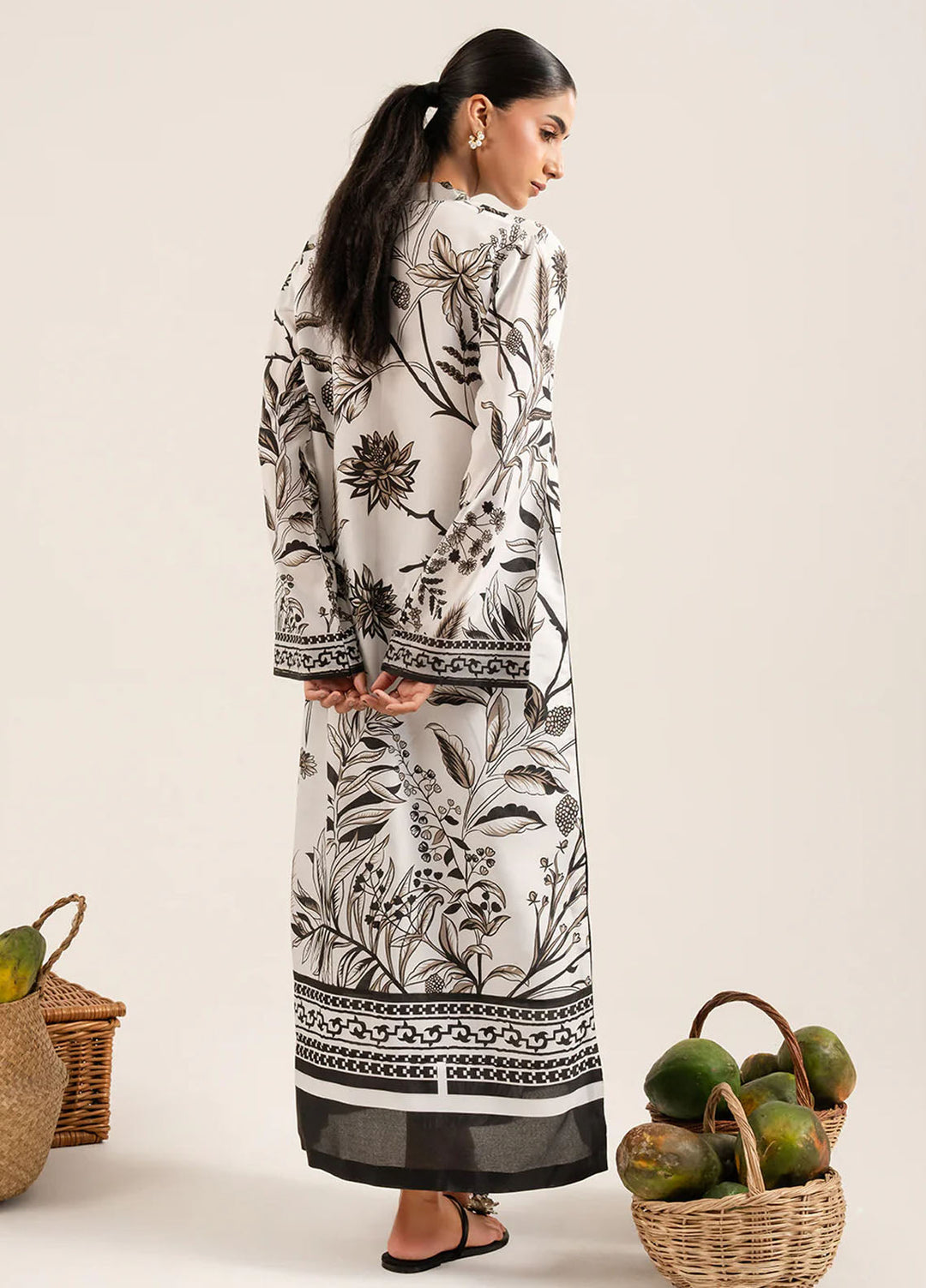 Izel Pret Printed Lawn 2 Piece Suit Sora