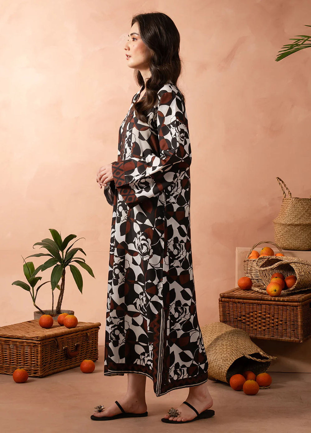 Izel Pret Printed Lawn 2 Piece Suit Velora
