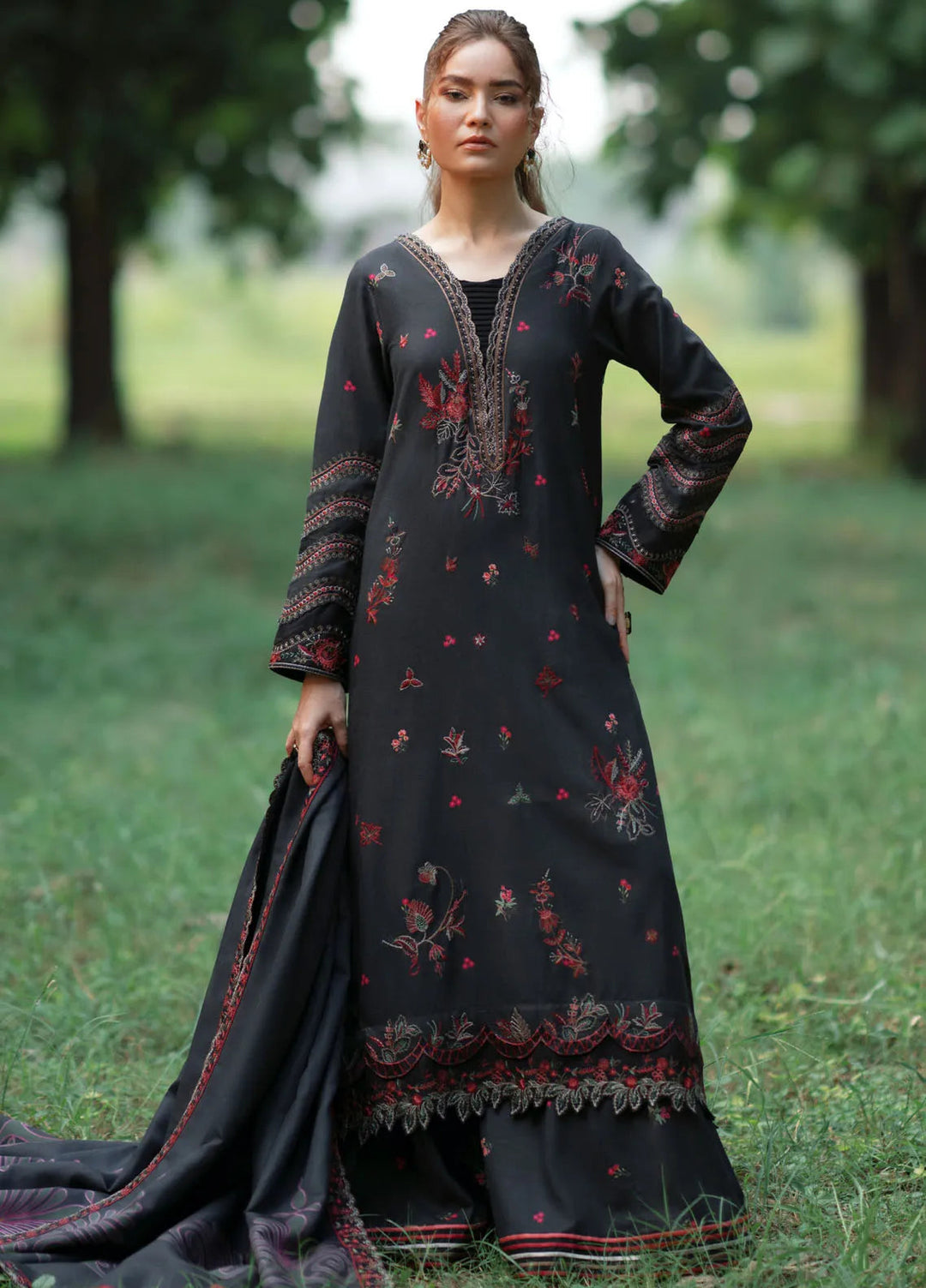 Iznik Embroidered Khaddar Suit Unstitched 3 Piece IZ24PW IPK-07 - Winter Collection