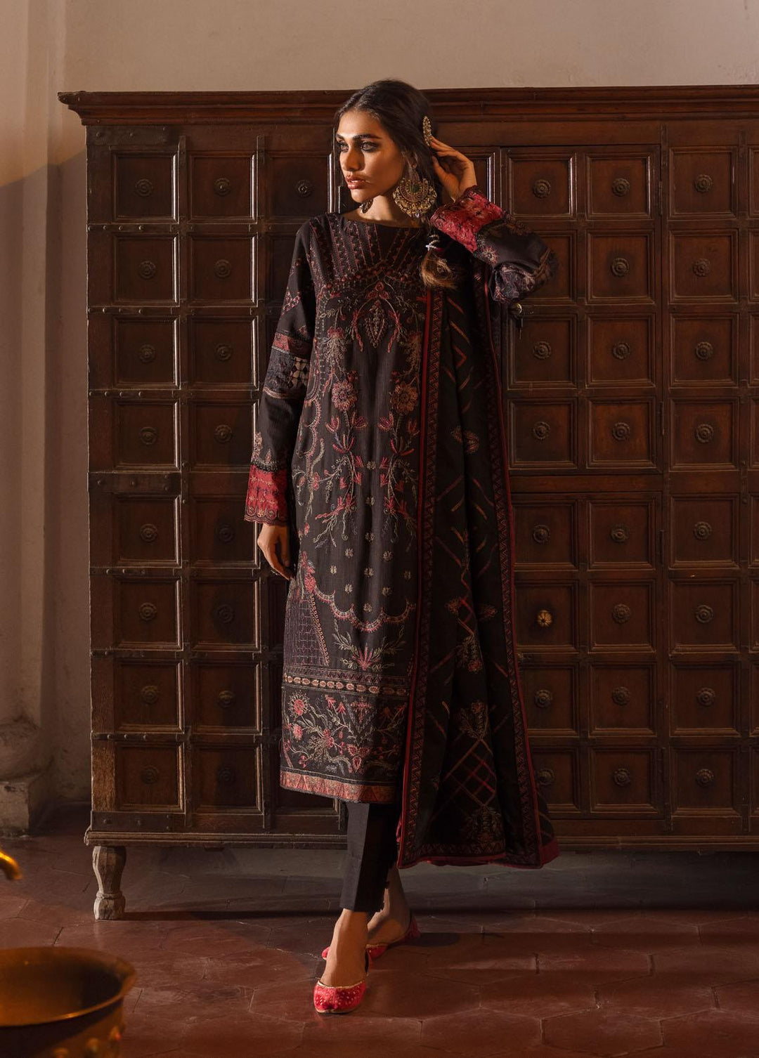 Riwayat By Iznik Embroidered Khaddar Suits Unstitched 3 Piece IZ22RK RC-06 Vasl - Winter Collection