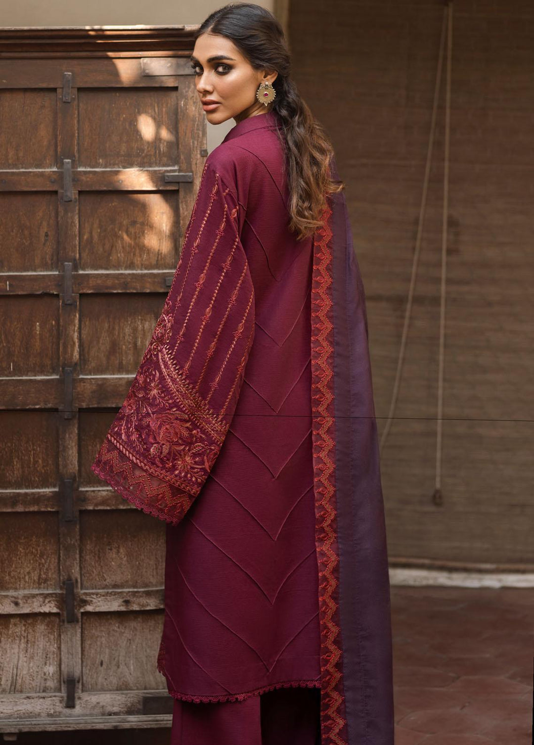 Riwayat By Iznik Embroidered Khaddar Suits Unstitched 3 Piece IZ22RK RC-09 Viyana - Winter Collection