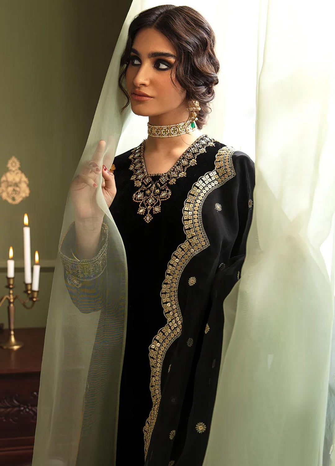 JahanAra By Baroque Embroidered Velvet Suits Unstitched 3 Piece BQ23JA UF-462 - Luxury Collection