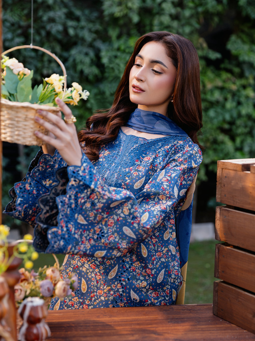 The Floral Edit by Yards Unstitched Embroidered Lawn 3 Piece Suit Jardin Casual Collection