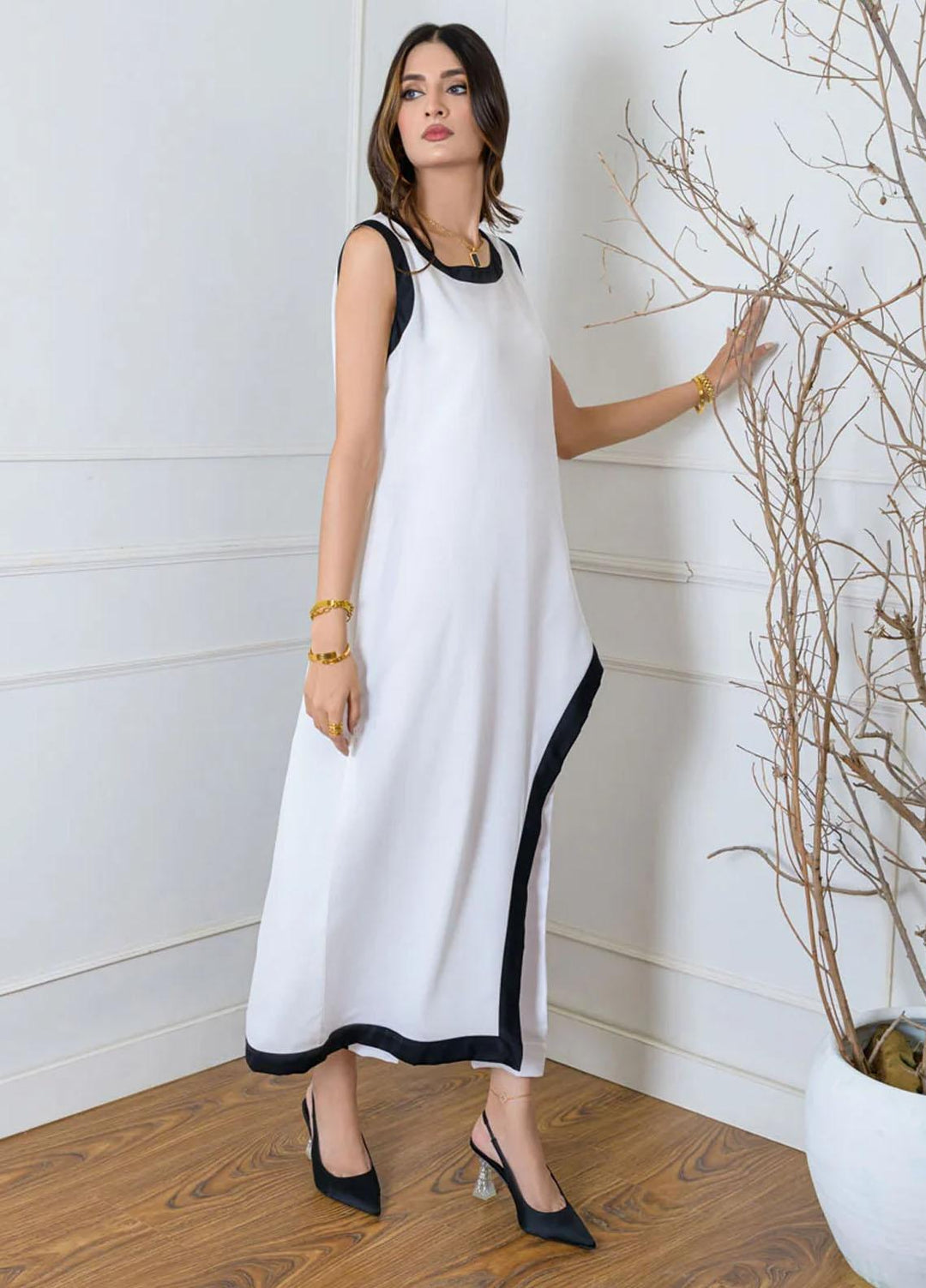 Jooray Kapray Pret Luxury  2 Piece Suit Magnificent White