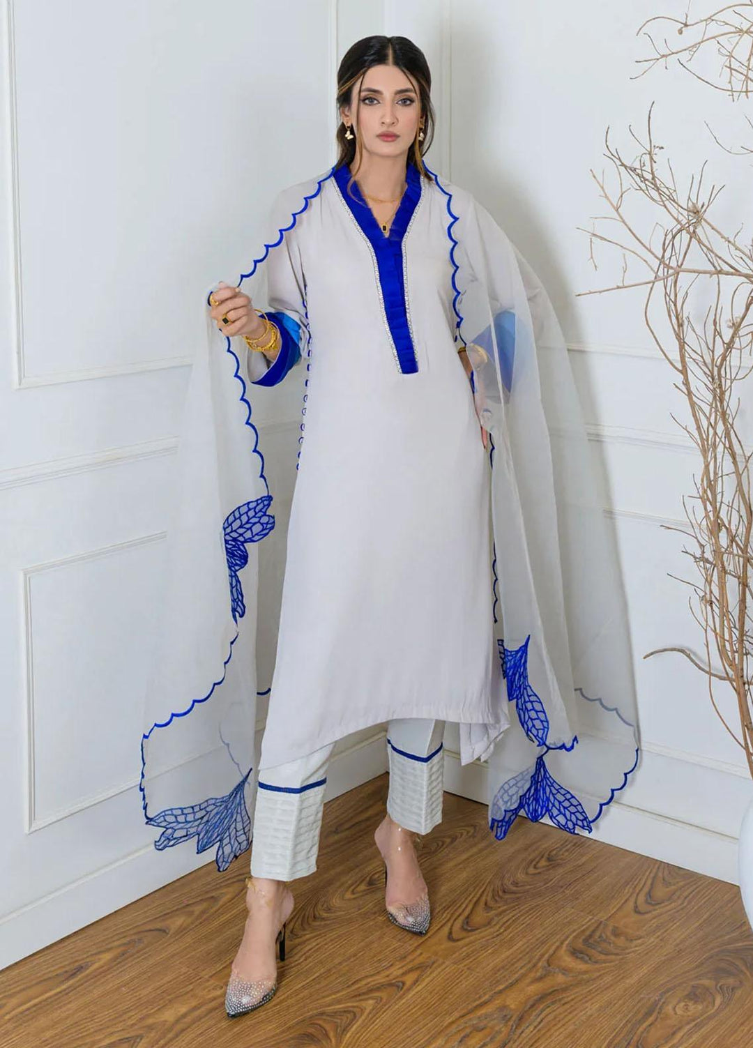 Jooray Kapray Pret Luxury  3 Piece Suit Silver Lining