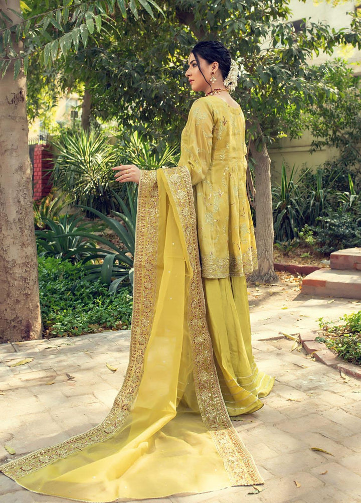 Kaara Luxury Pret Embroidered Missouri 3 Piece Suit Aylin Kr653
