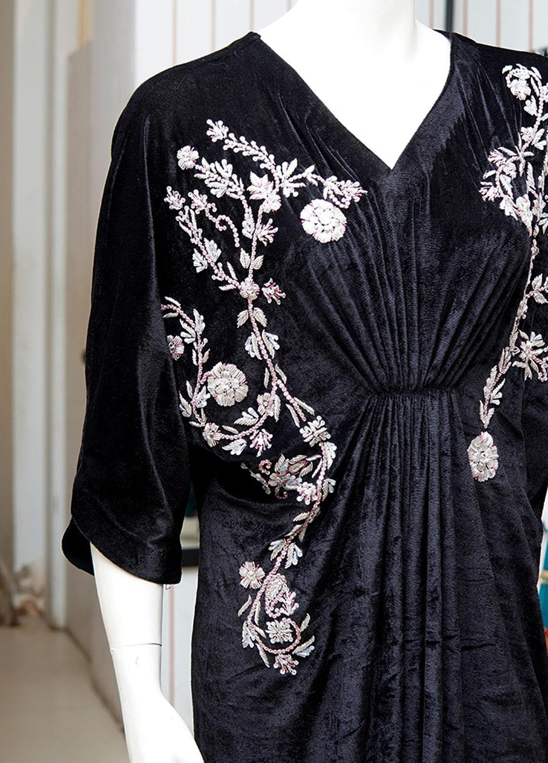 Kaara Pret Luxury Velvet Kaftan KA21P KR655 Luna