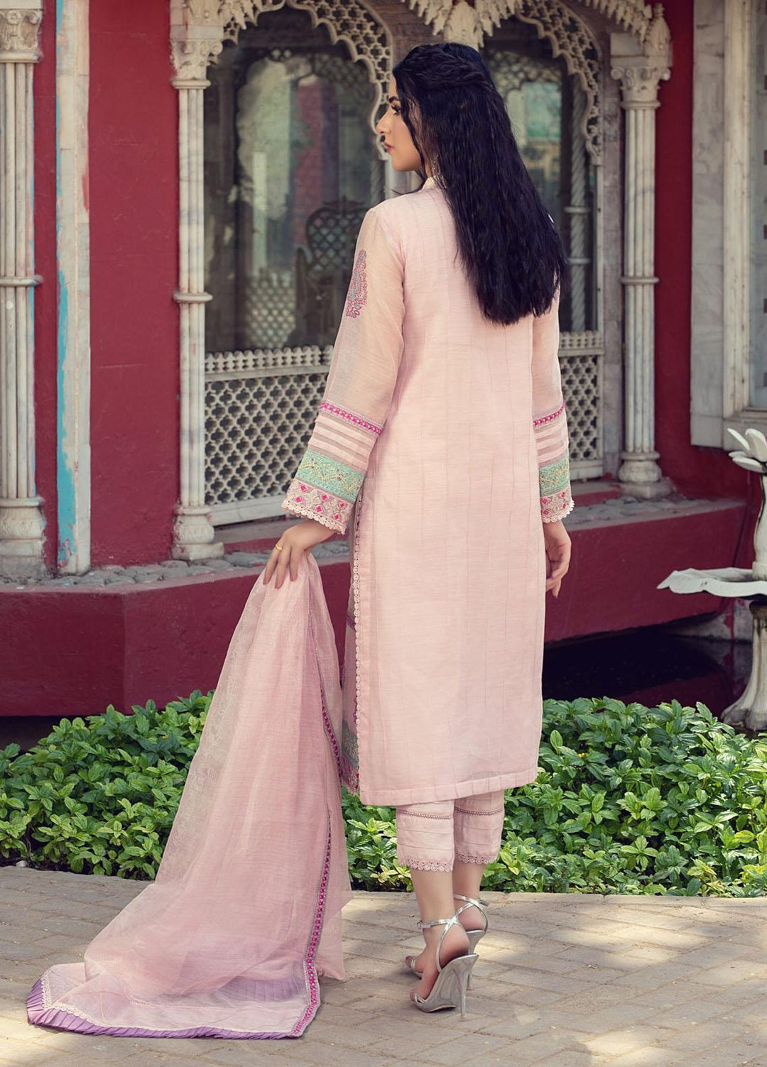 Kaara Luxury Pret Embroidered Khaadi 3 Piece Suit Ecrin Kr-659