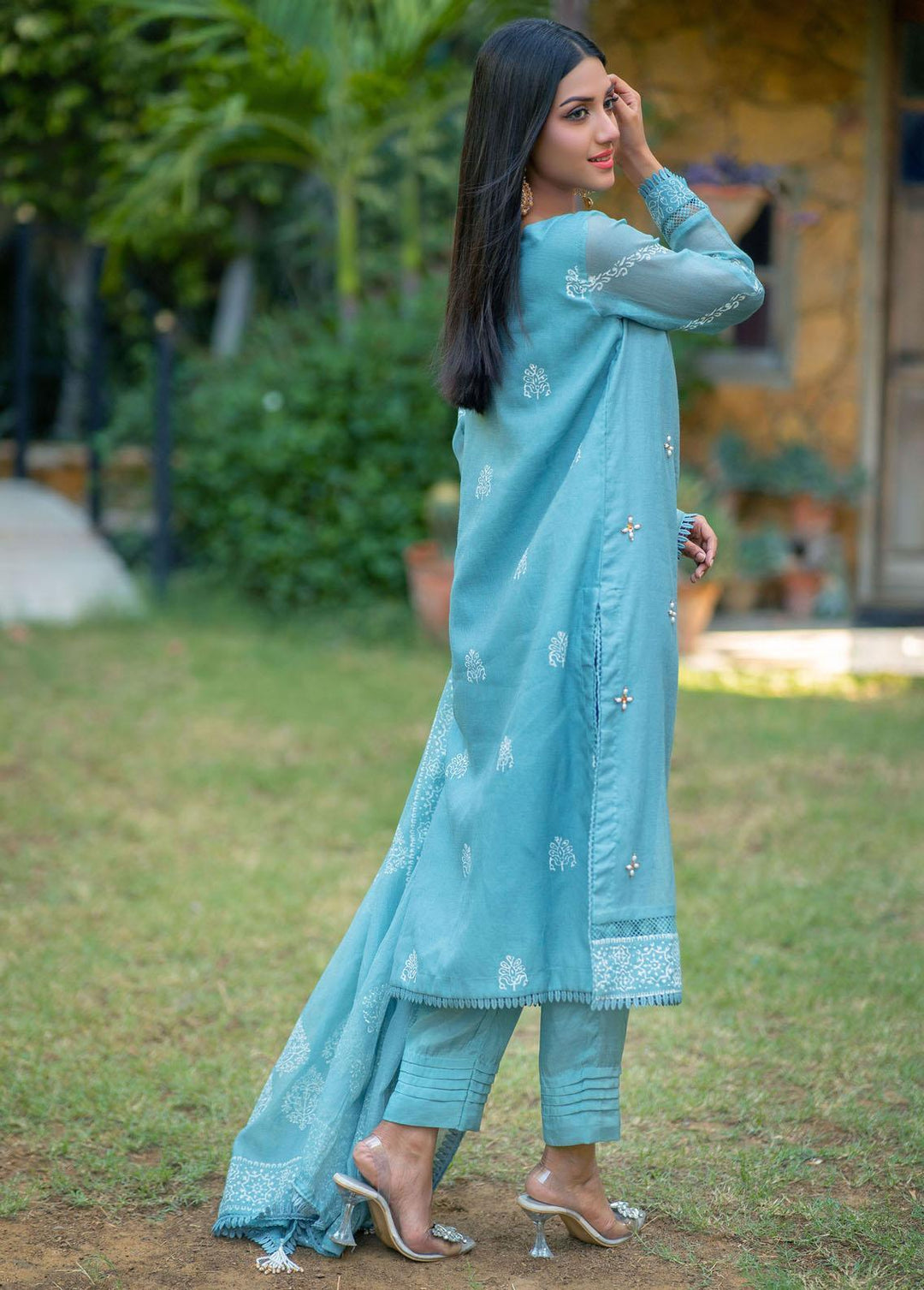 Kaara Pret Semi formal Khaadi 3 Piece Suit KR23S KR677 Sky Serenade